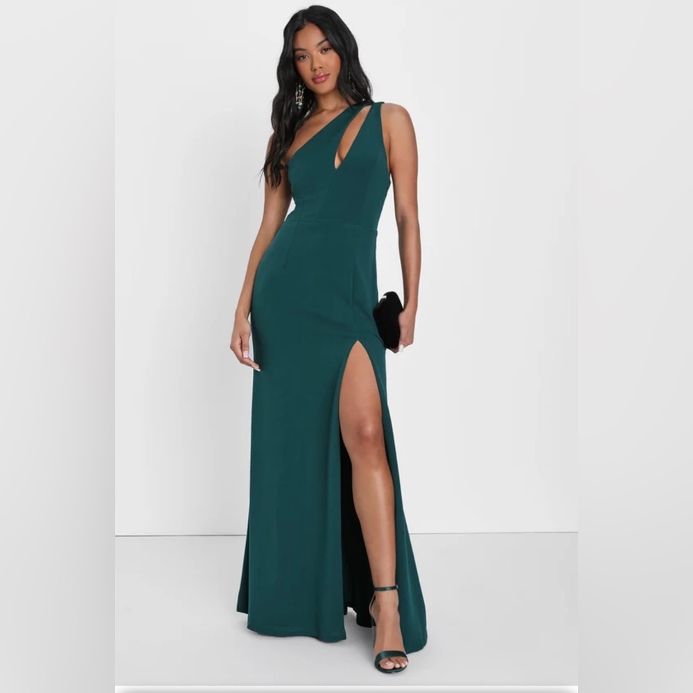 New! Lulu’s Divinely Dynamite Emerald Green One-Shoulder‎ Maxi Dress